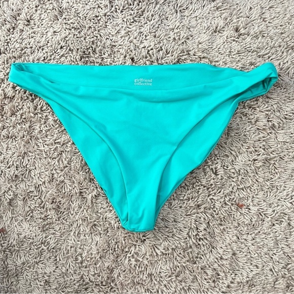GIRLFRIEND COLLECTIVE Bay Bikini Bottom in Aqua Medium - Picture 5 of 7